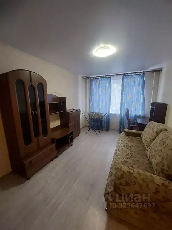 1-к кв. Псковская область, Псков Рижский просп., 79А (36.0 м) - Фото 1