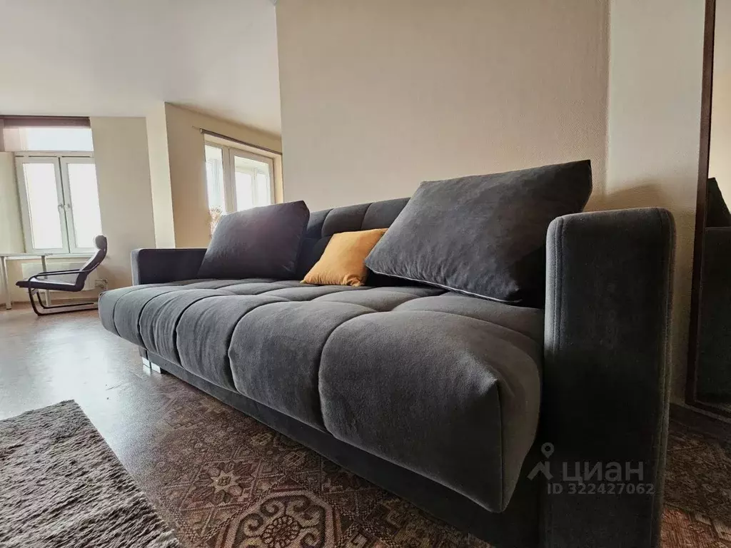 1-к кв. Свердловская область, Екатеринбург ул. Кузнечная, 83 (50.0 м) - Фото 2