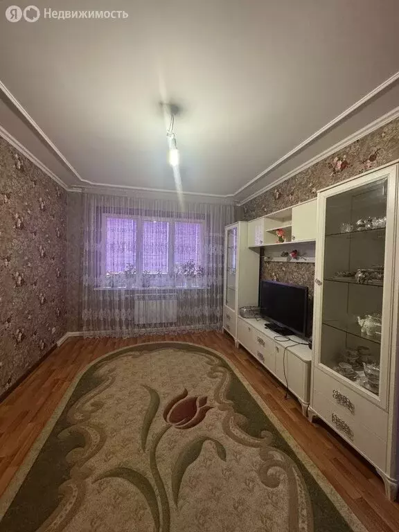 2-комнатная квартира: Нижнекамск, улица Рифката Гайнуллина, 6 (53.5 м) - Фото 2