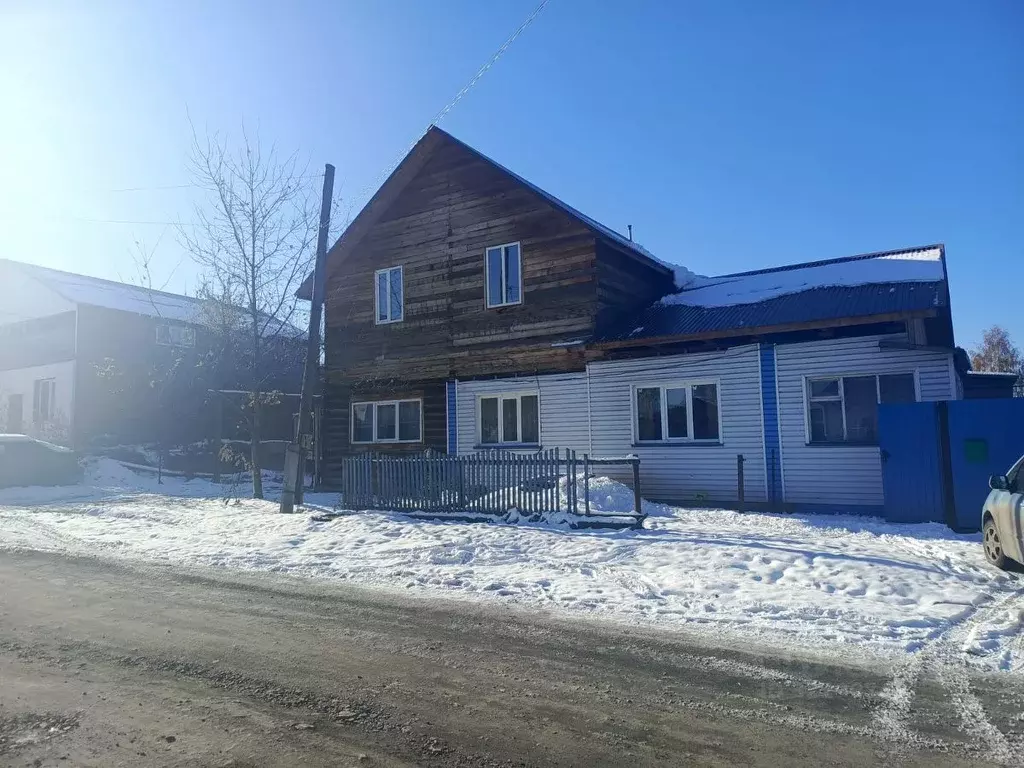 Дом в Новосибирская область, Болотное Армейская ул., 5 (238 м) - Фото 2