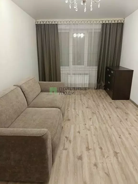 3-к кв. Курганская область, Курган Заозерный жилрайон, 3-й мкр, 2 ... - Фото 1