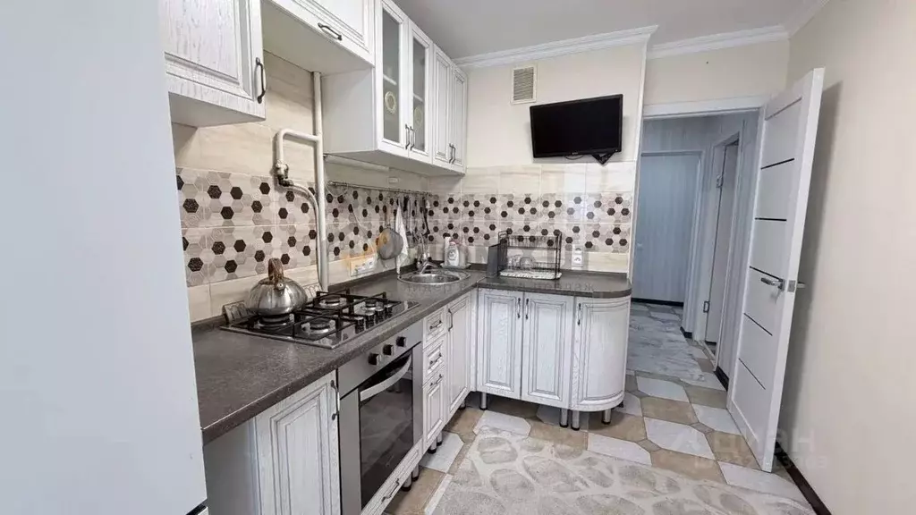2-к кв. Севастополь просп. Генерала Острякова, 35 (52.0 м) - Фото 1