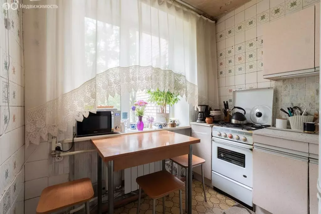 3-комнатная квартира: Санкт-Петербург, Звёздная улица, 8 (60 м) - Фото 1