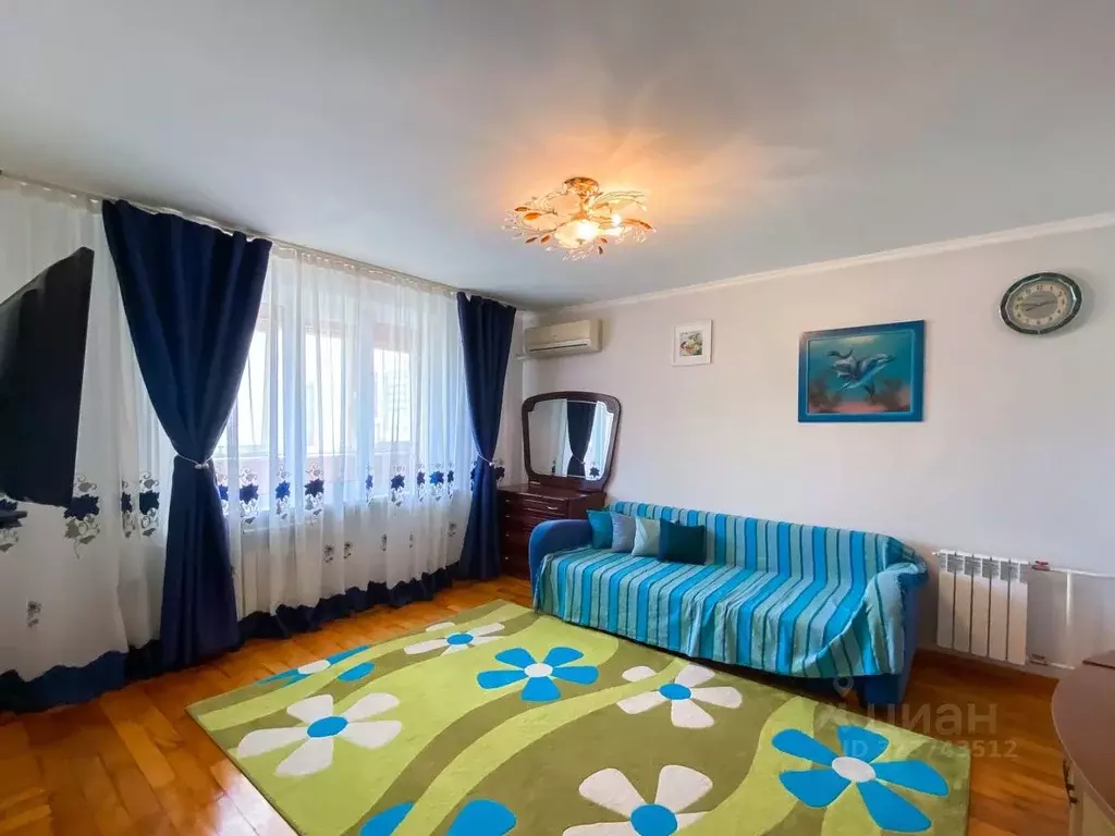 3-к кв. Краснодарский край, Геленджик Приморская ул., 30А (65.0 м) - Фото 1