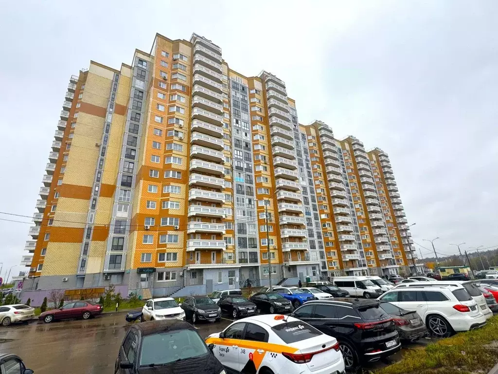 2-к кв. Московская область, Домодедово Южный мкр, ул. Курыжова, 14к2 ... - Фото 1