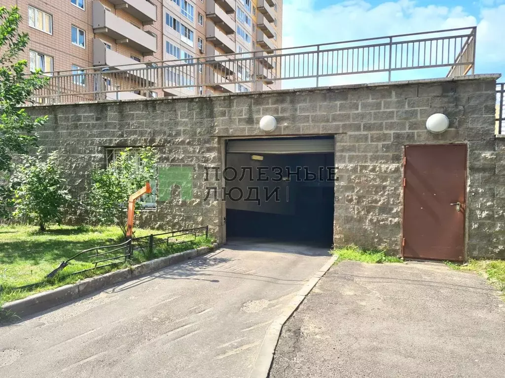 Гараж в Санкт-Петербург Парашютная ул., 56к5 (10 м) - Фото 1