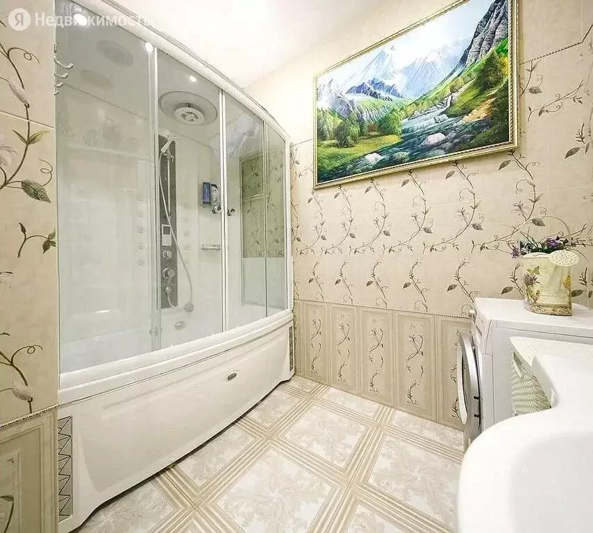 3-комнатная квартира: Сочи, Курортный проспект, 92/5 (130 м) - Фото 0