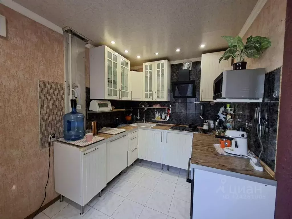 3-к кв. Ростовская область, Ростов-на-Дону просп. Королева (65.0 м) - Фото 1