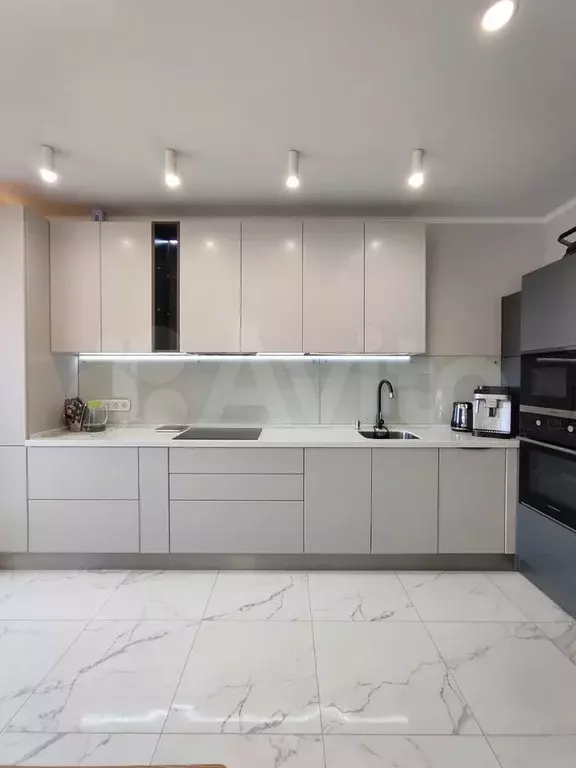 3-к. квартира, 96 м, 6/9 эт. - Фото 0