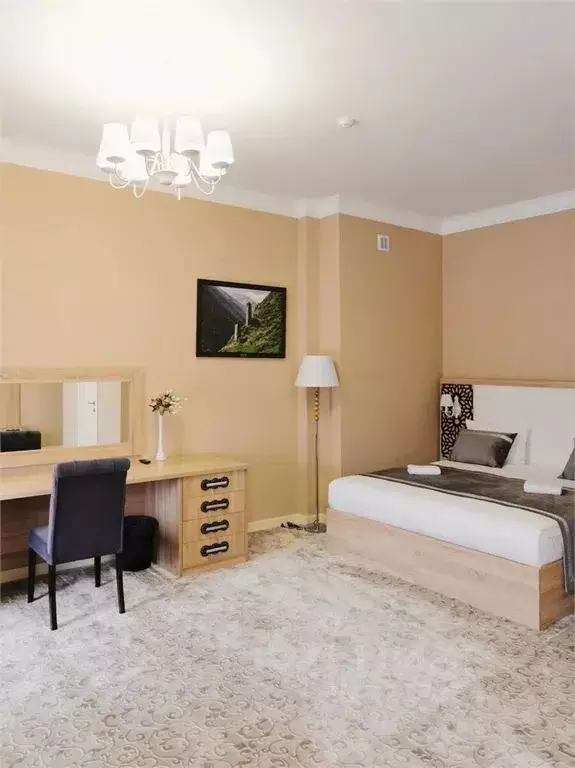 Комната Чеченская республика, Грозный просп. Хусейна Исаева, 85 - Фото 1