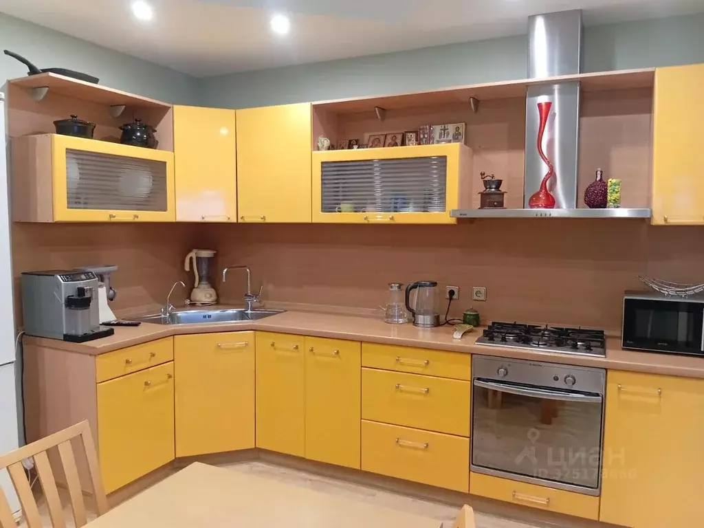 3-к кв. Орловская область, Орел Планерная ул., 75 (67.9 м) - Фото 1