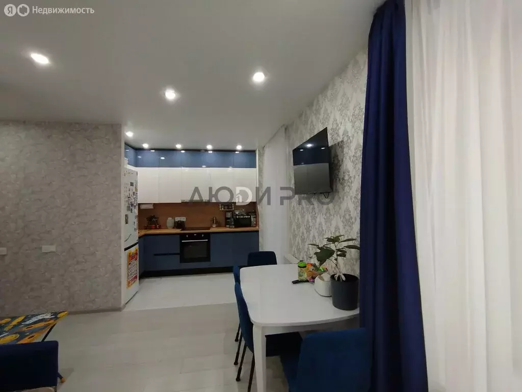 4-комнатная квартира: Сыктывкар, Октябрьский проспект, 220 (68 м) - Фото 1