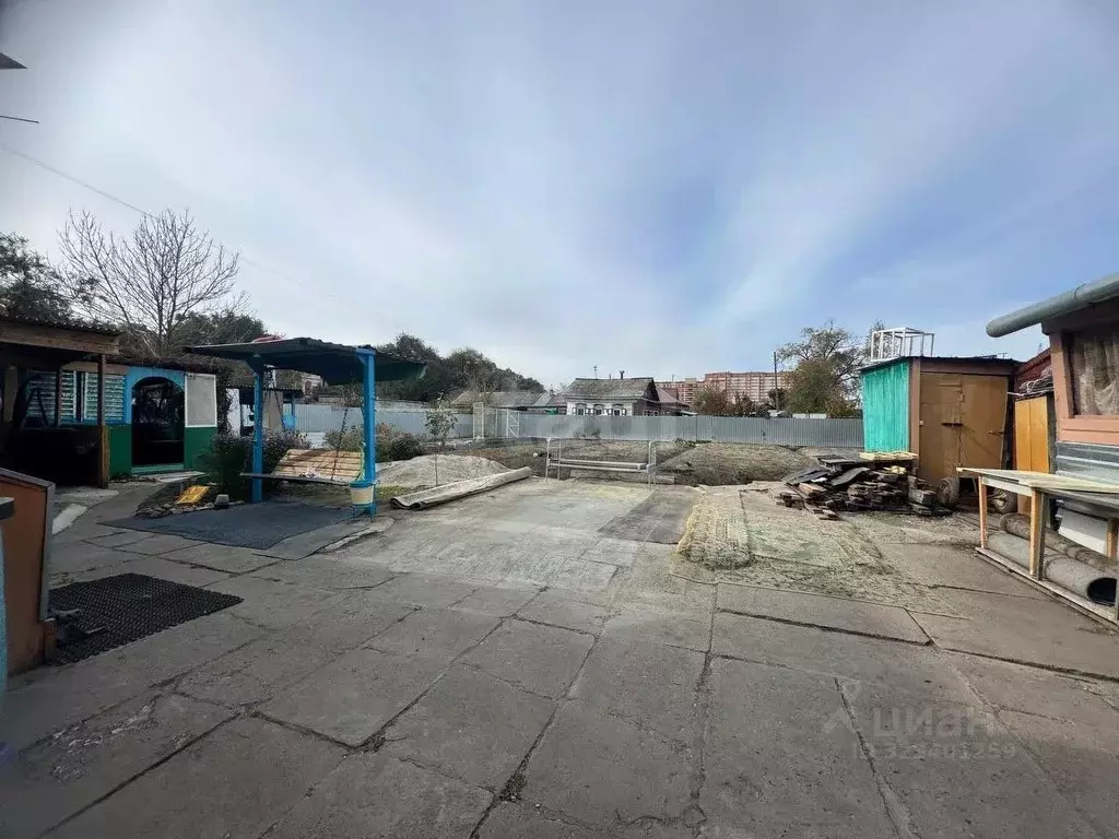 Дом в Амурская область, Благовещенск ул. Шимановского, 104 (50 м) - Фото 1