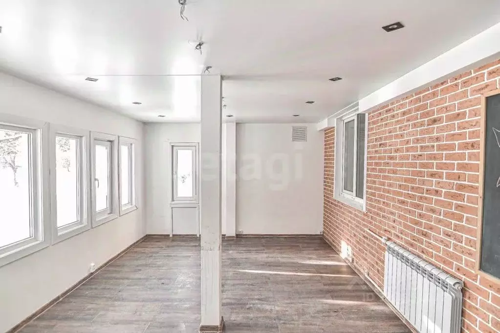 Помещение свободного назначения в Сахалинская область, Южно-Сахалинск ... - Фото 1