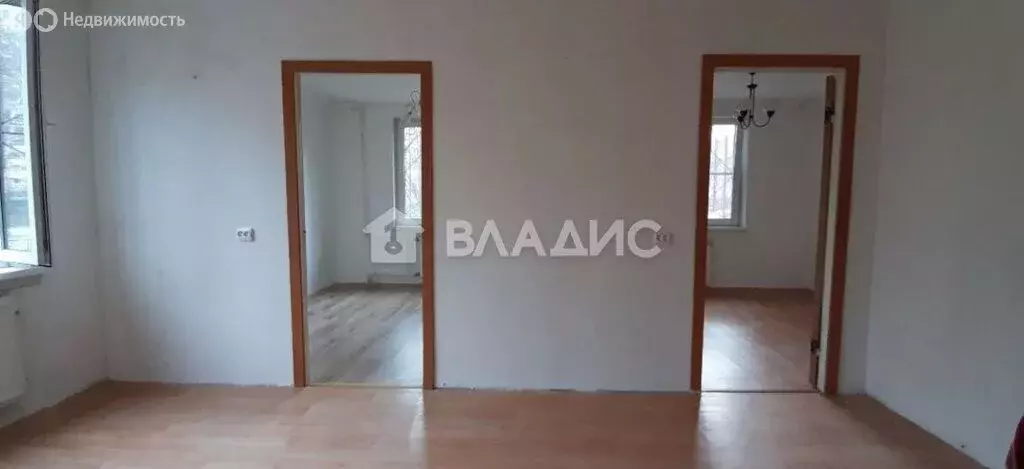 3-комнатная квартира: Санкт-Петербург, Учительская улица, 5к2 (50 м) - Фото 0