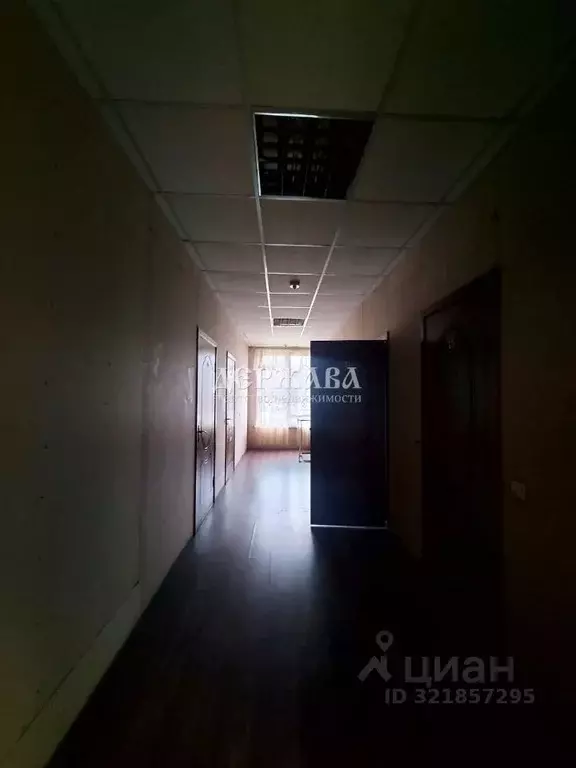 Коттедж в Белгородская область, Старый Оскол просп. Губкина (300 м) - Фото 2