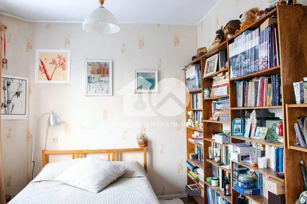 5-к кв. Новосибирская область, Новосибирск Академгородок мкр, ул. ... - Фото 0