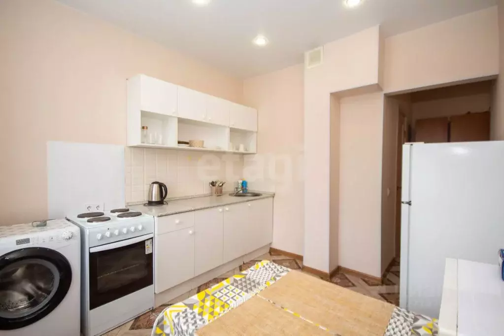 1-к кв. Тюменская область, Тюмень Харьковская ул., 27 (37.0 м) - Фото 1