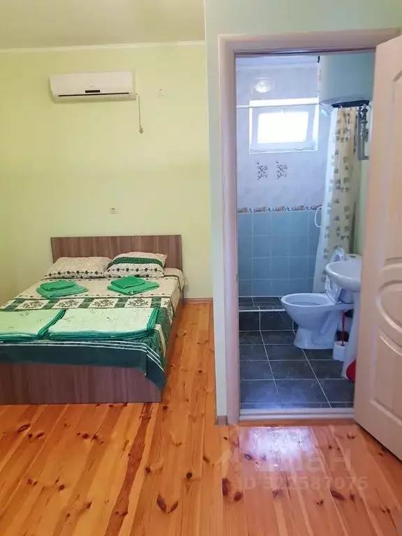 Комната Крым, Сакский район, Молочненское с/пос, с. Витино ул. ... - Фото 1