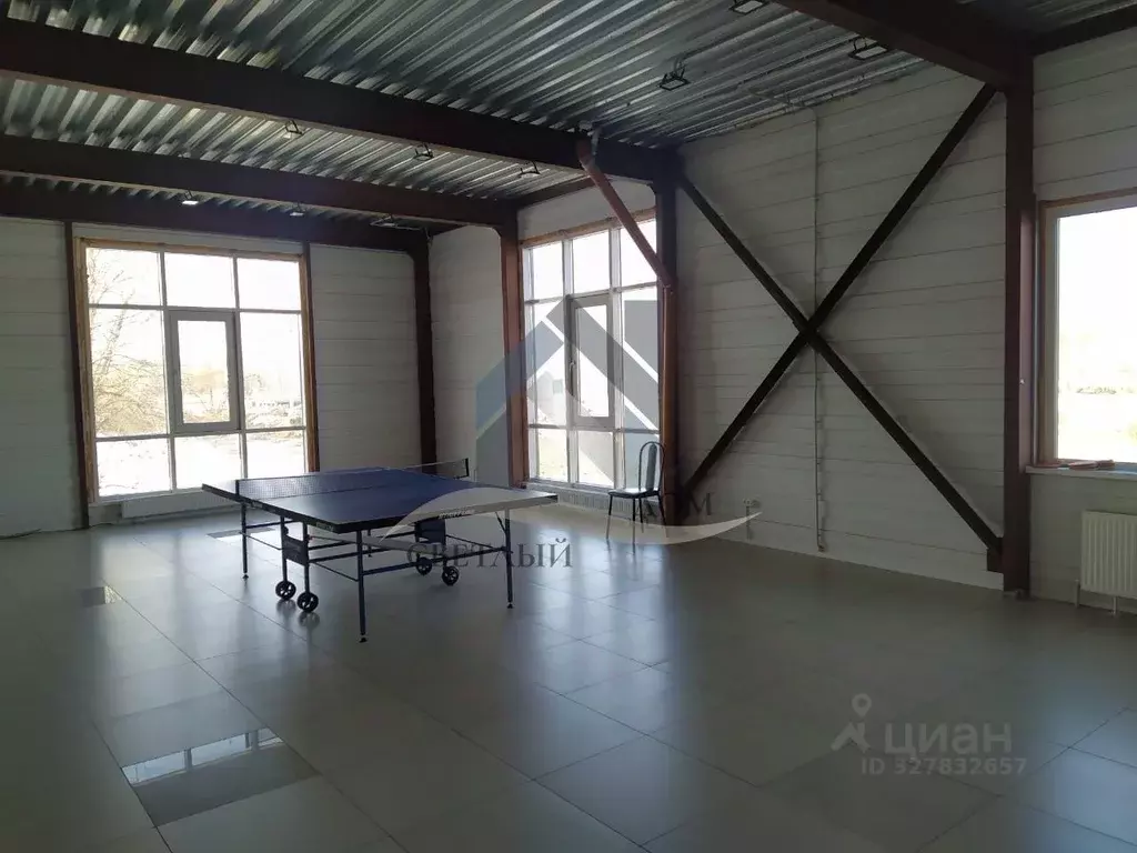 Помещение свободного назначения в Алтайский край, Барнаул просп. ... - Фото 1