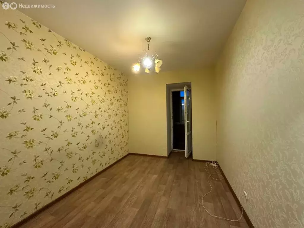 2-комнатная квартира: Ярославль, улица Строителей, 1к2 (50 м) - Фото 0