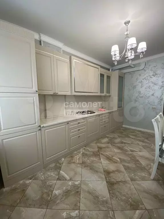 1-к. квартира, 40 м, 5/10 эт. - Фото 1