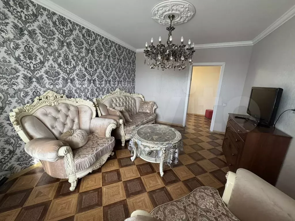 3-к. квартира, 83 м, 10/17 эт. - Фото 1