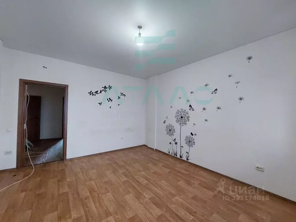 3-к кв. Крым, Симферопольский район, Гвардейское пгт ул. Острякова, 32 ... - Фото 2