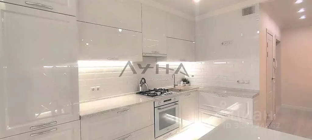 3-к кв. Татарстан, Набережные Челны ул. Шамиля Усманова, 120 (65.9 м) - Фото 1