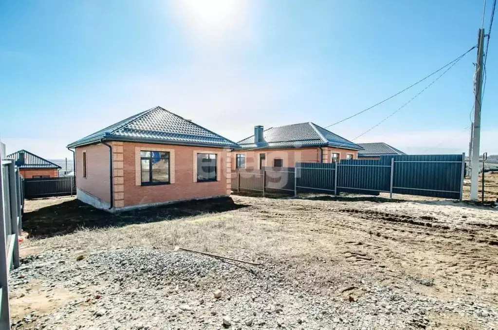 Дом в Ростовская область, Аксайский район, Большелогское с/пос, пос. ... - Фото 2