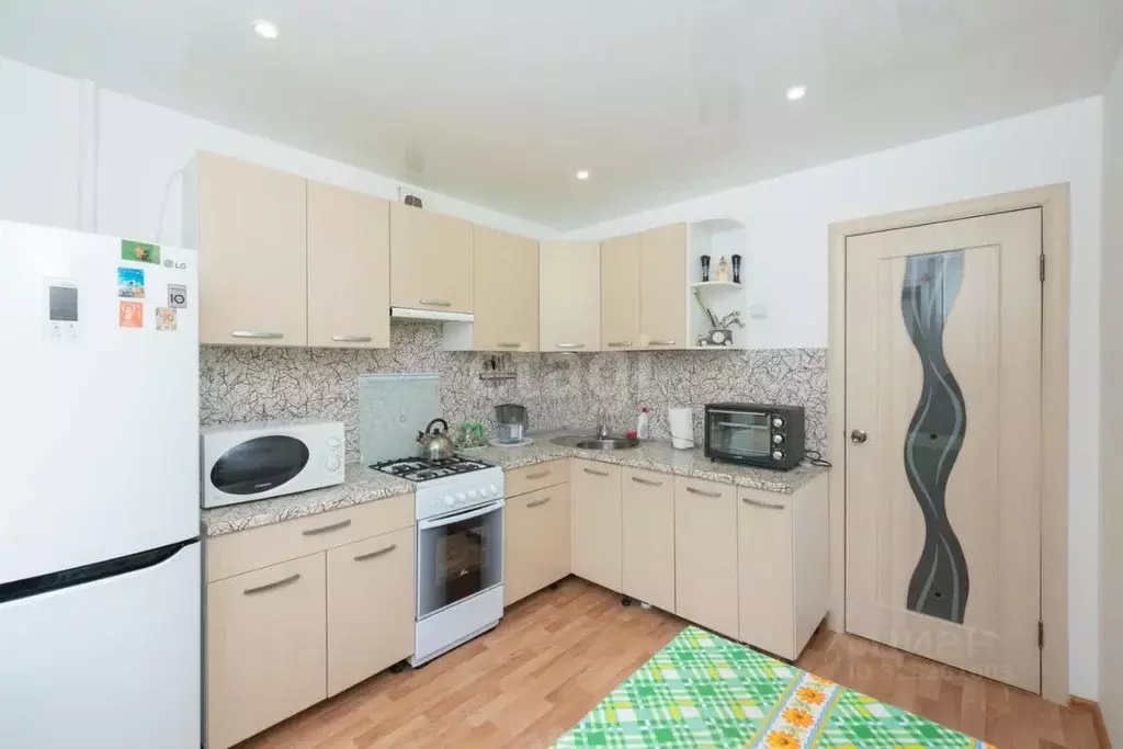 3-к кв. Пермский край, Пермь ш. Космонавтов, 131 (63.0 м) - Фото 2