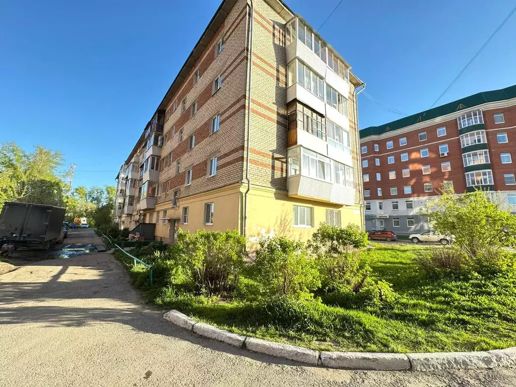 3-к кв. Свердловская область, Березовский Театральная ул., 16 (50.1 м) - Фото 0