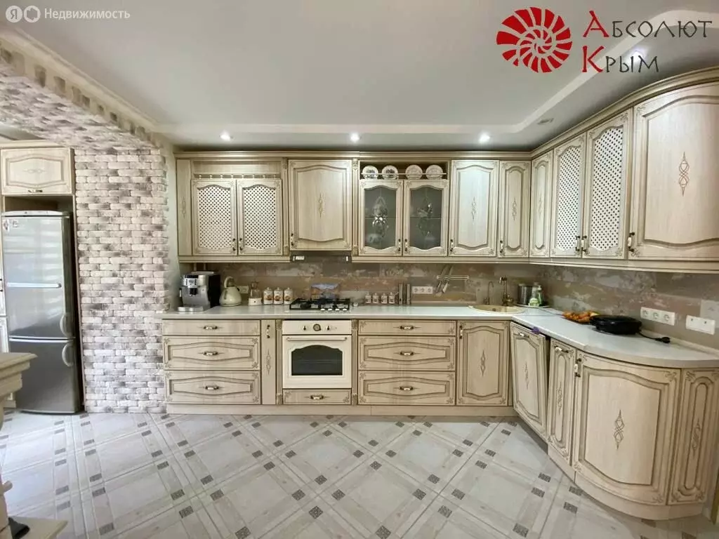 3-комнатная квартира: Феодосия, Крымская улица, 84 (66 м) - Фото 1
