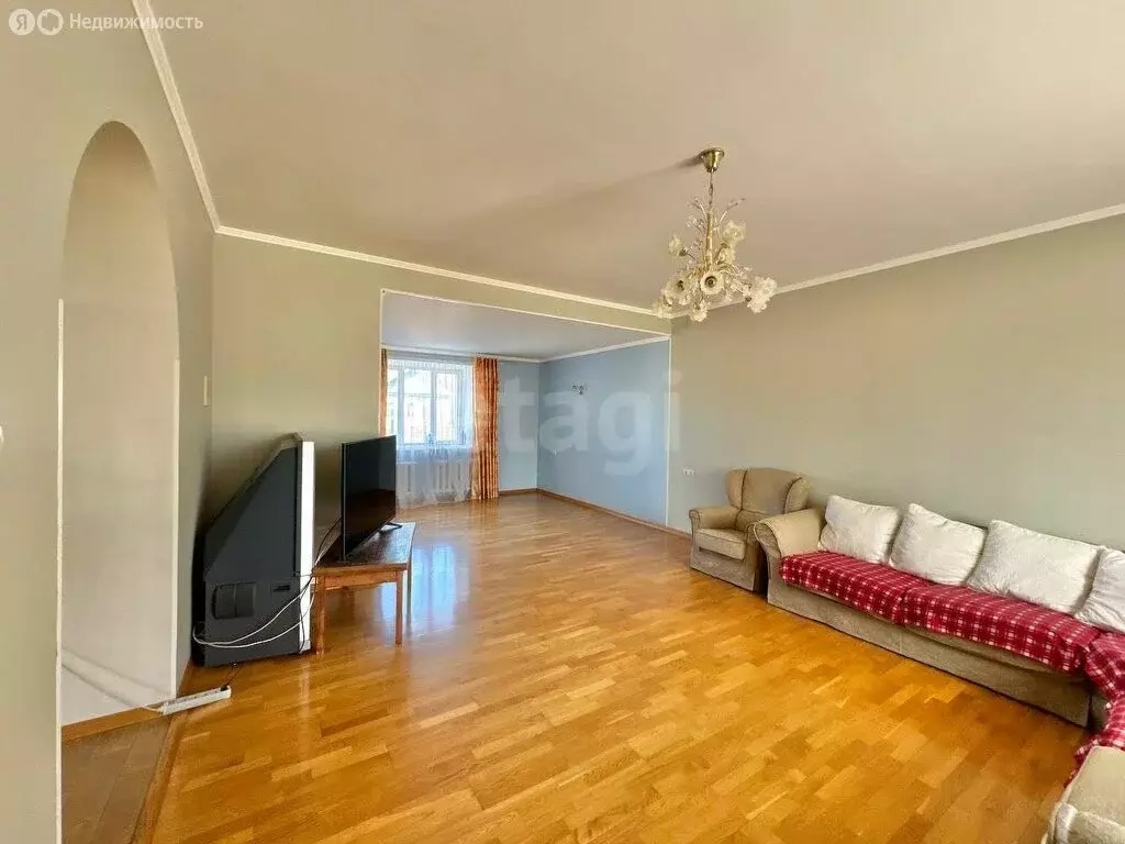 Дом в Оренбург, Сосновая улица (468.4 м) - Фото 1