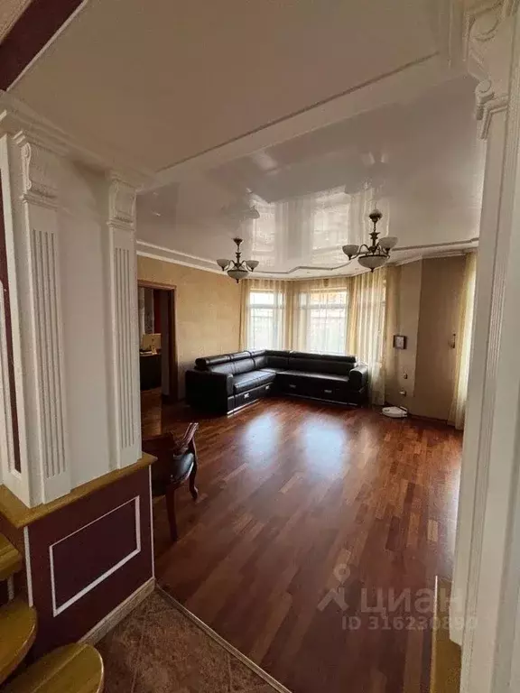 6-к кв. Иркутская область, Иркутск Байкальская ул., 160а (215.0 м) - Фото 1