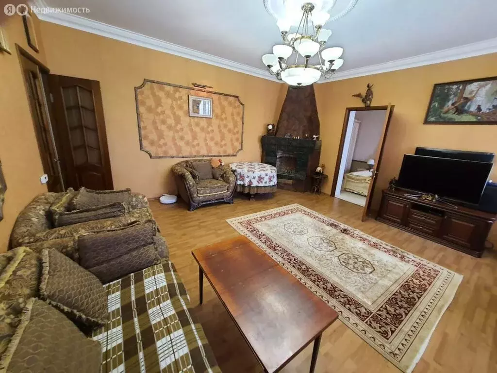 Дом в Каменск-Шахтинский, улица Горького (88.1 м) - Фото 1