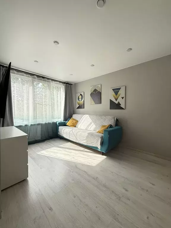 Продаётся 4-к квартира, 48.7 м - Фото 0