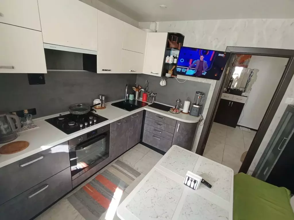 Продаётся 2-к квартира, 57 м - Фото 0