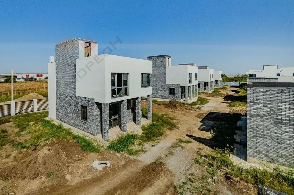 Дом в Краснодарский край, Краснодар пос. Индустриальный, ул. Сергея ... - Фото 0