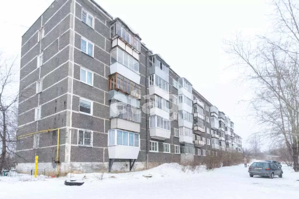 3-комнатная квартира: Златоуст, улица Степана Разина, 16А (58.2 м) - Фото 1