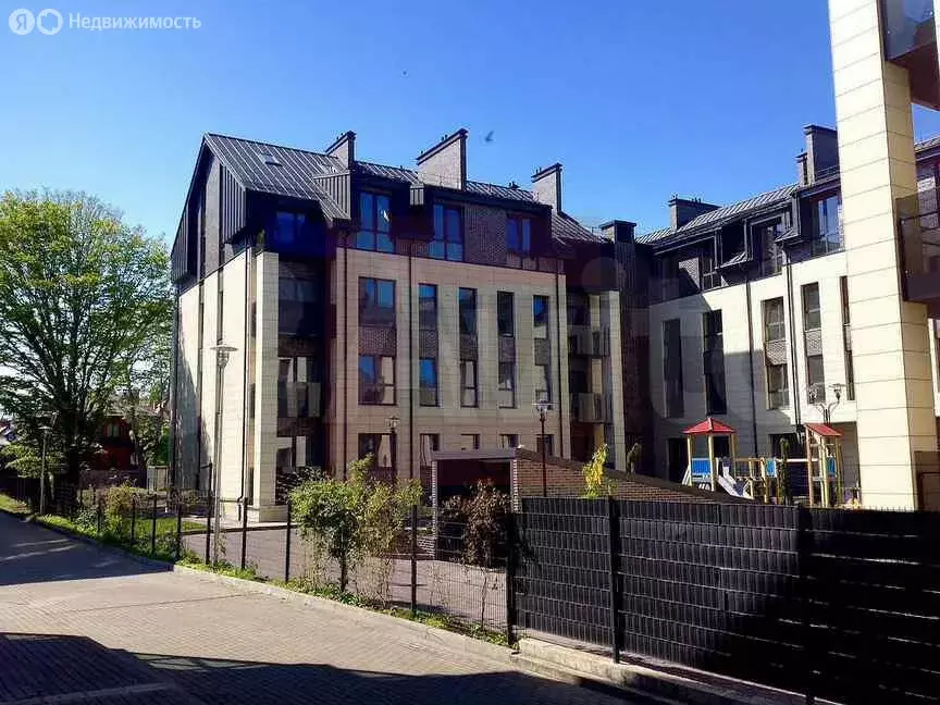 3-комнатная квартира: Калининград, улица Марата, 1 (98 м) - Фото 0