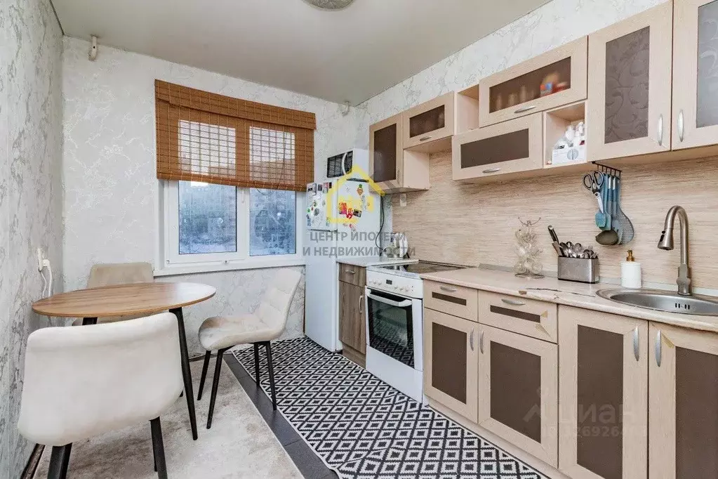 3-к кв. Челябинская область, Челябинск ул. Чичерина, 2 (65.7 м) - Фото 1