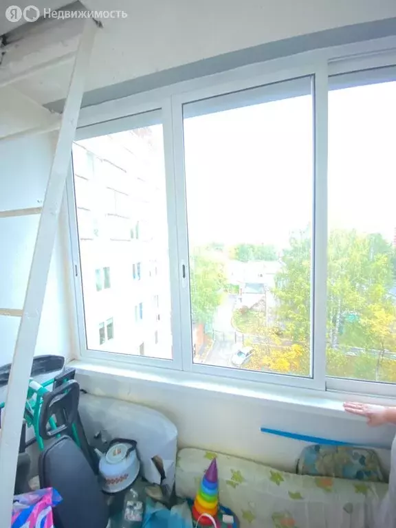 3-комнатная квартира: Ижевск, улица Герцена, 6 (54 м) - Фото 1