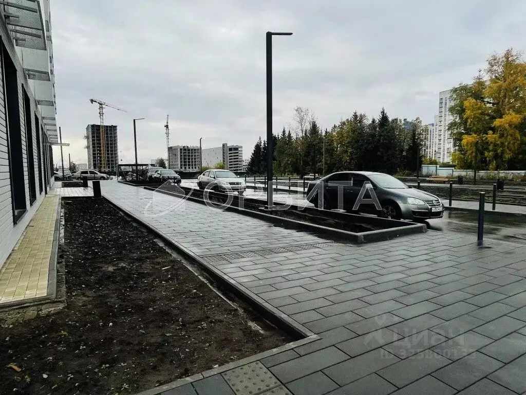 Помещение свободного назначения в Тюменская область, Тюмень Полевая ... - Фото 1