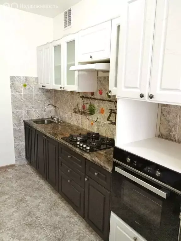 4-комнатная квартира: Якутск, улица Можайского, 19/1А (93.3 м) - Фото 1