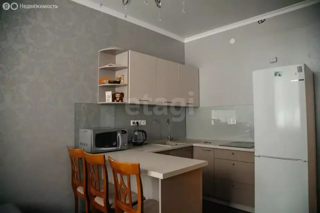 2-комнатная квартира: Кемерово, жилой район Лесная Поляна, Осенний ... - Фото 1