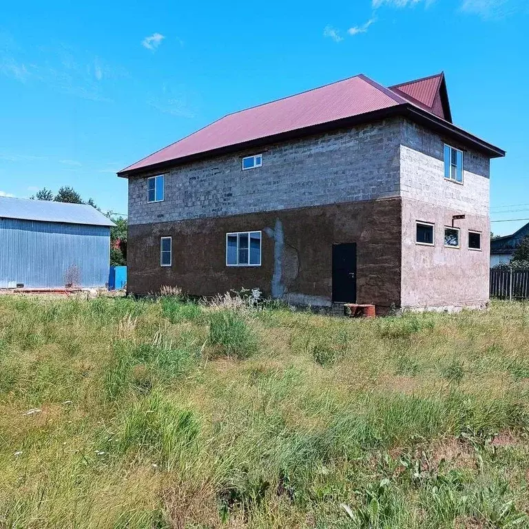 Дом в Еврейская автономная область, Биробиджан Молодежная ул., 15 (160 ... - Фото 2