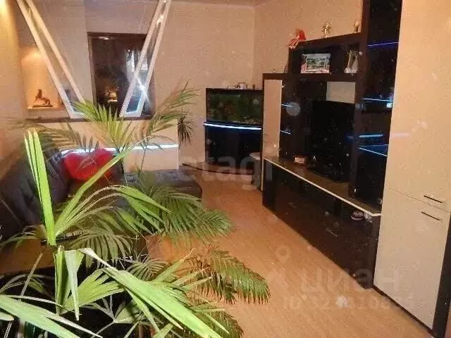 3-к кв. Ярославская область, Рыбинск Спортивная ул., 3 (59.1 м) - Фото 1