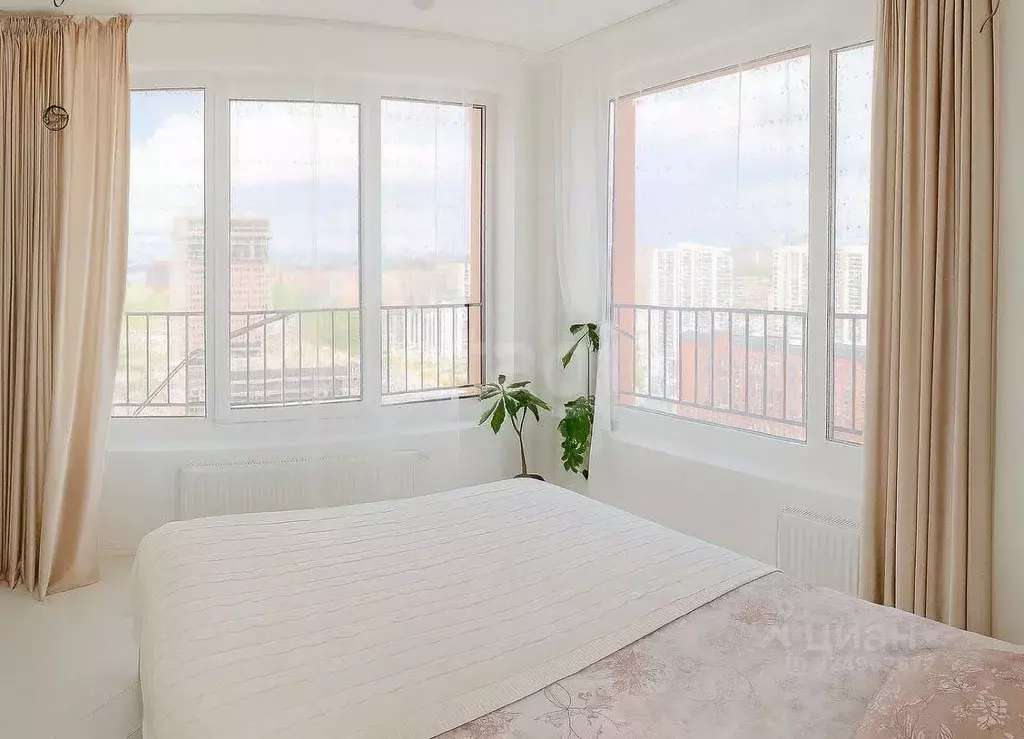 3-к кв. Новосибирская область, Новосибирск ул. Владимира Заровного, ... - Фото 1