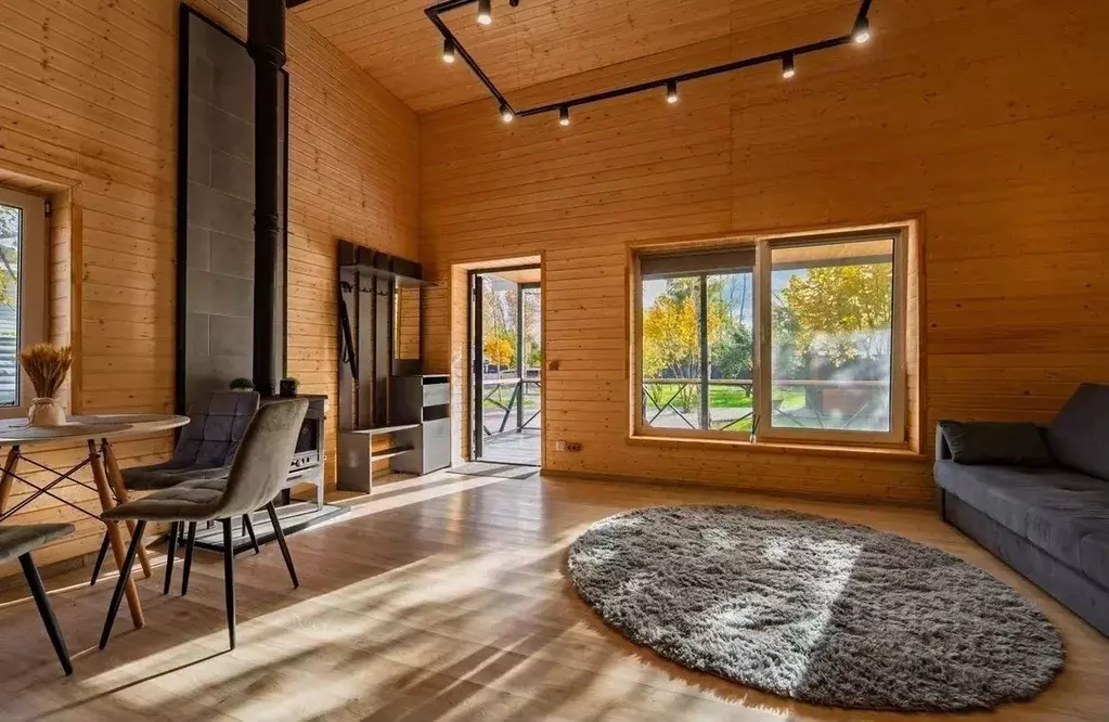 Дом в Ленинградская область, Выборгский район, Полянское с/пос, пос. ... - Фото 2